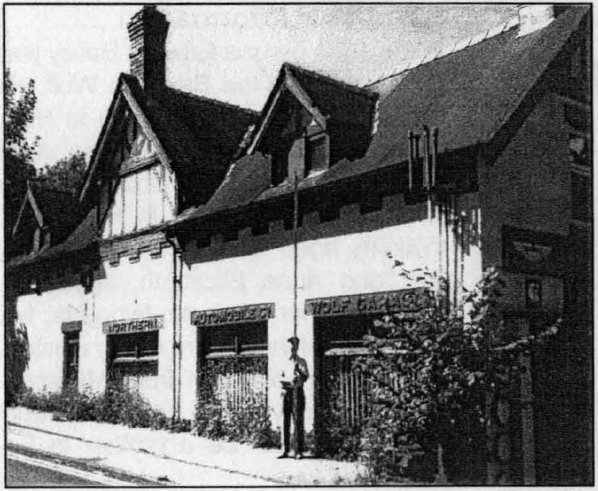 Wolf Garage, Hale, 2003