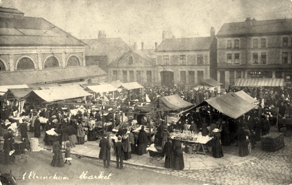Altrincham Market Square, Working Mens' Club