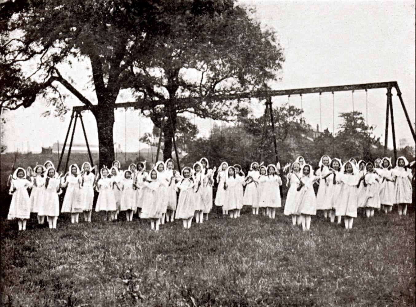 Morris dance for girls, Coronation 1911