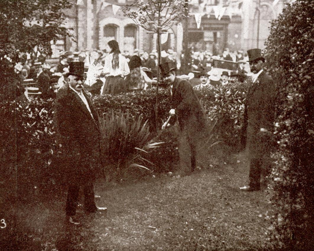 Tree planting, Altrincham Town Hall, 1911