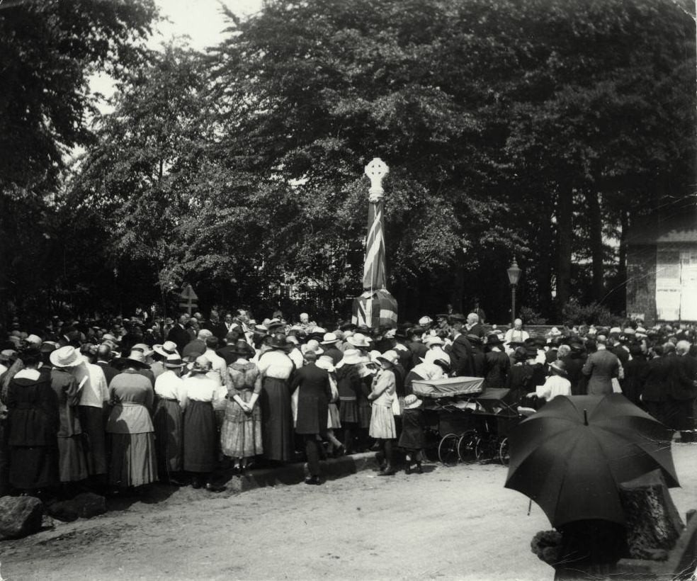 Hale Barns war memorial, 1921
