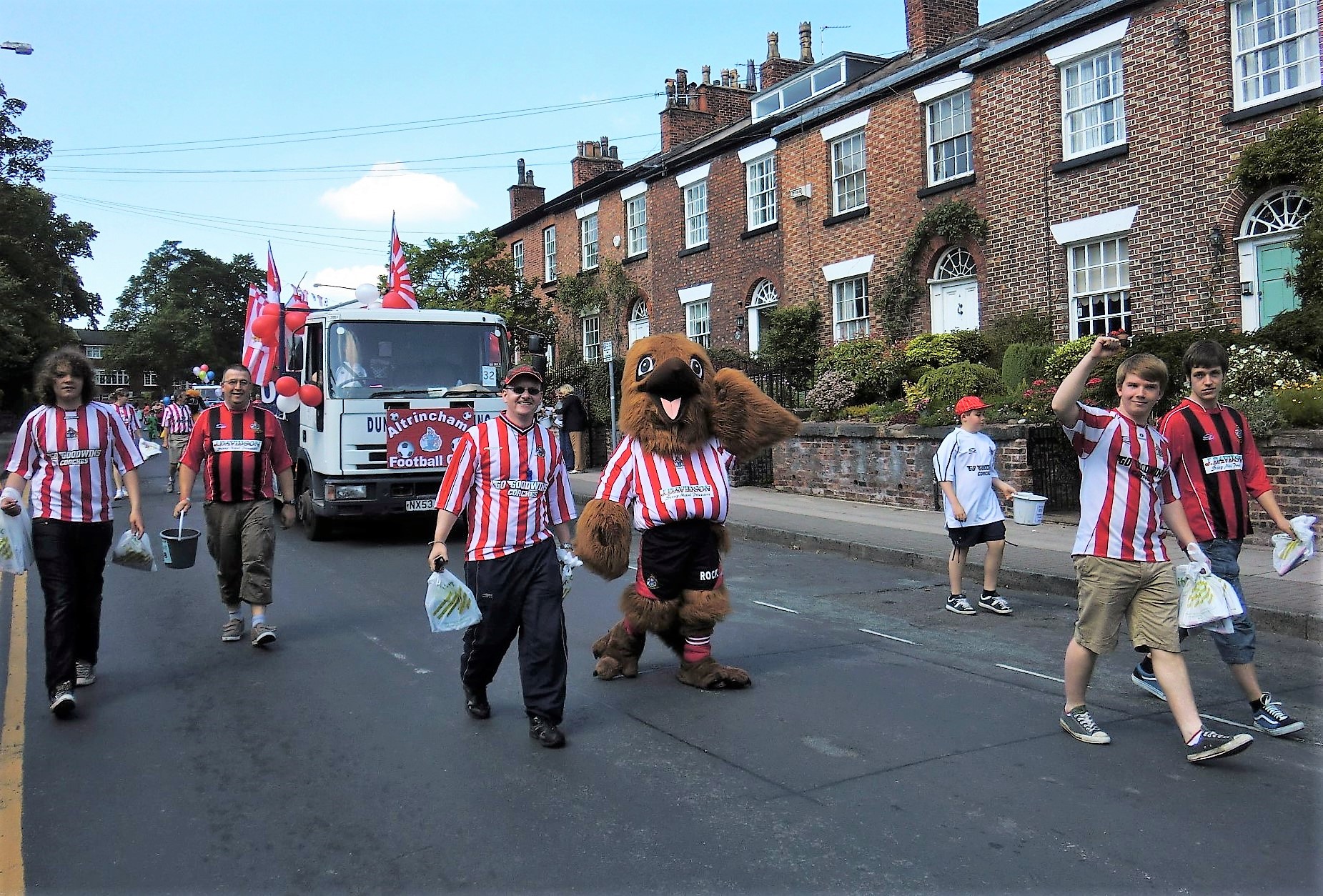 Robins AFC carnival parade