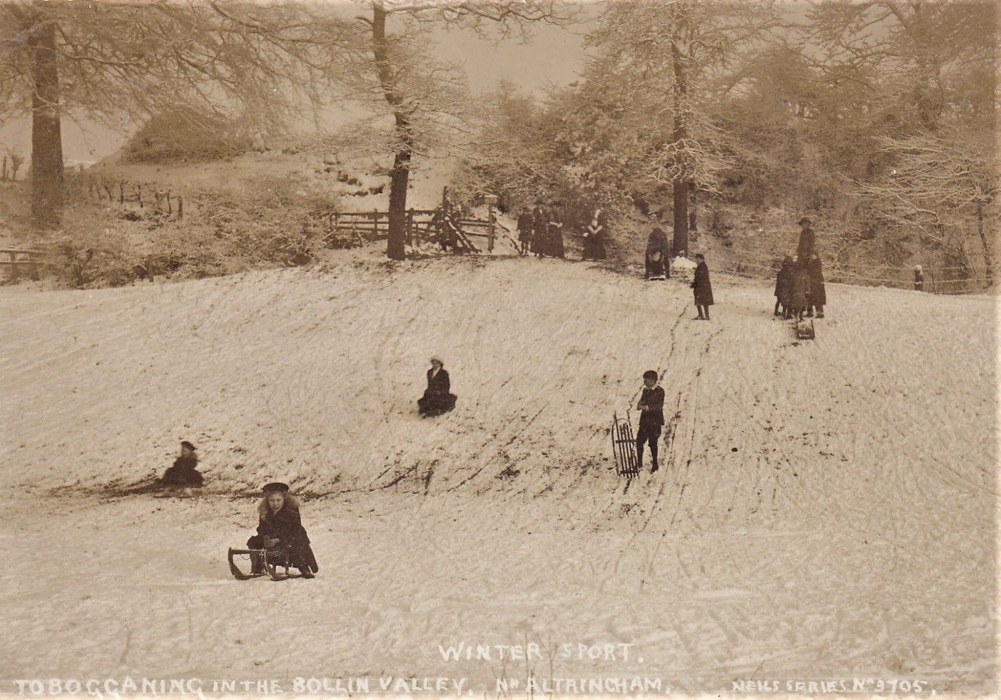 Toboggan Bollin Valley winter
