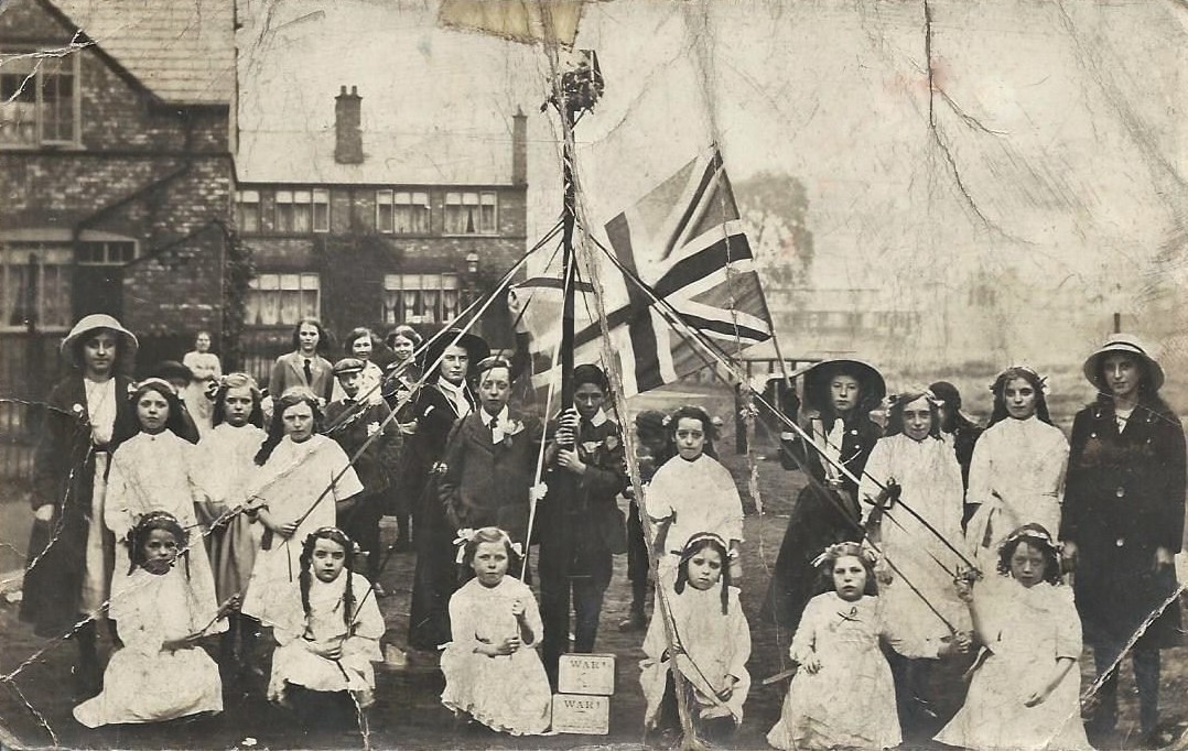 Maypole World War One, Lintotype Estate