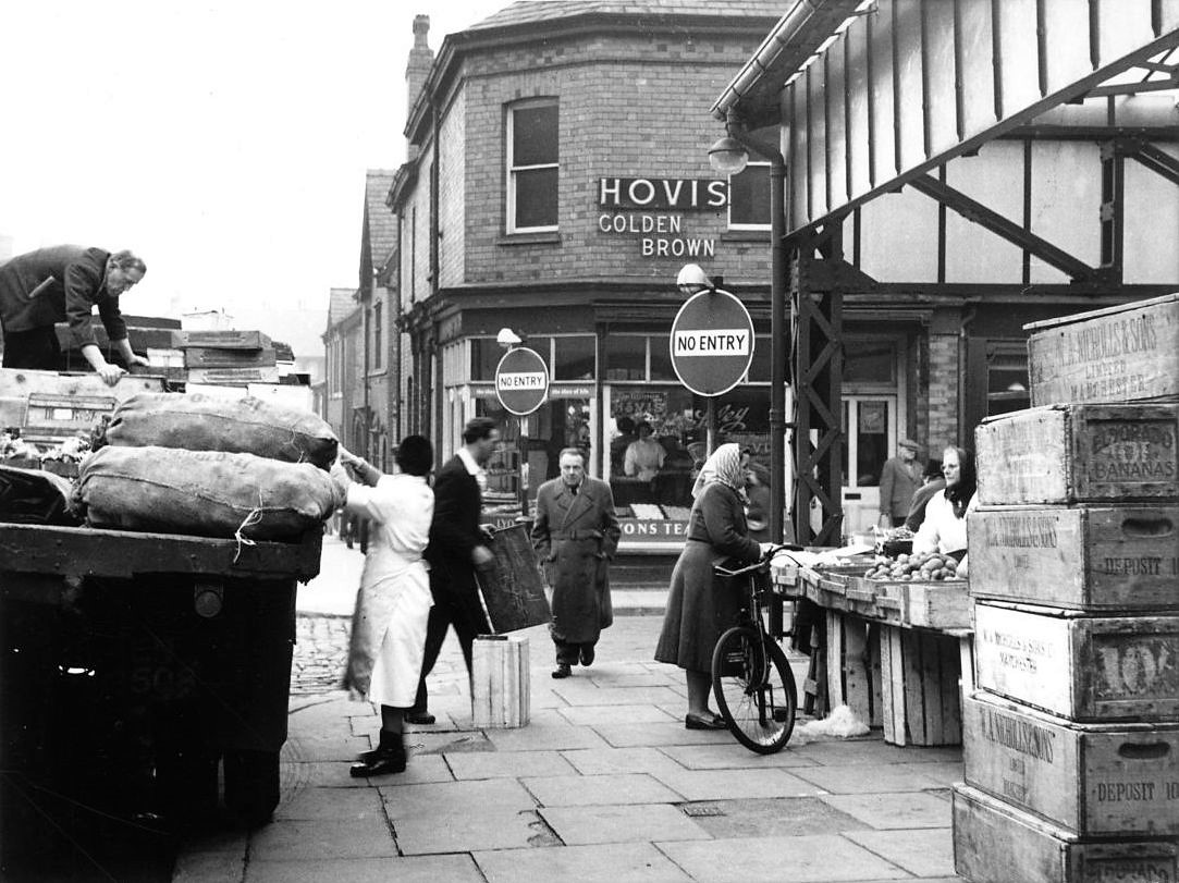 One Day in Alltrincham Market 1956 (1) Altrincham Area Image Archive Ian Gee IG0460PHOTOr