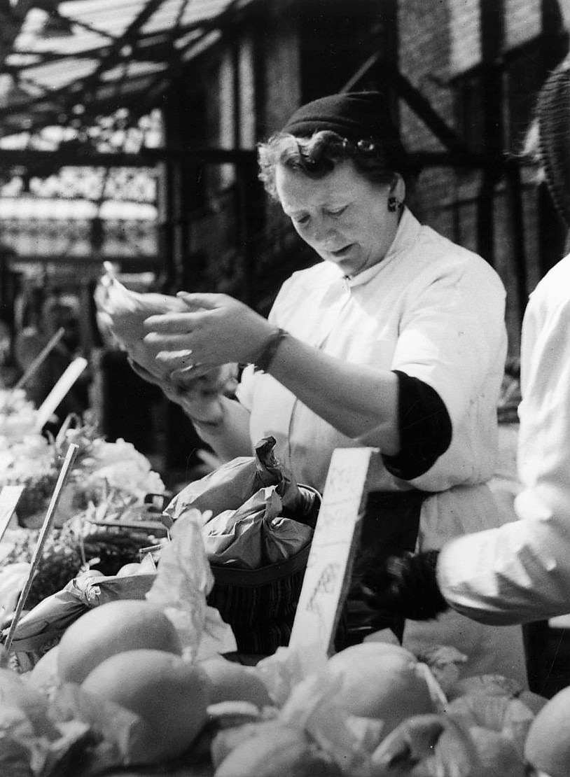 One Day in Alltrincham Market 1956 (11) Altrincham Area Image Archive Ian Gee IG0478PHOTOr