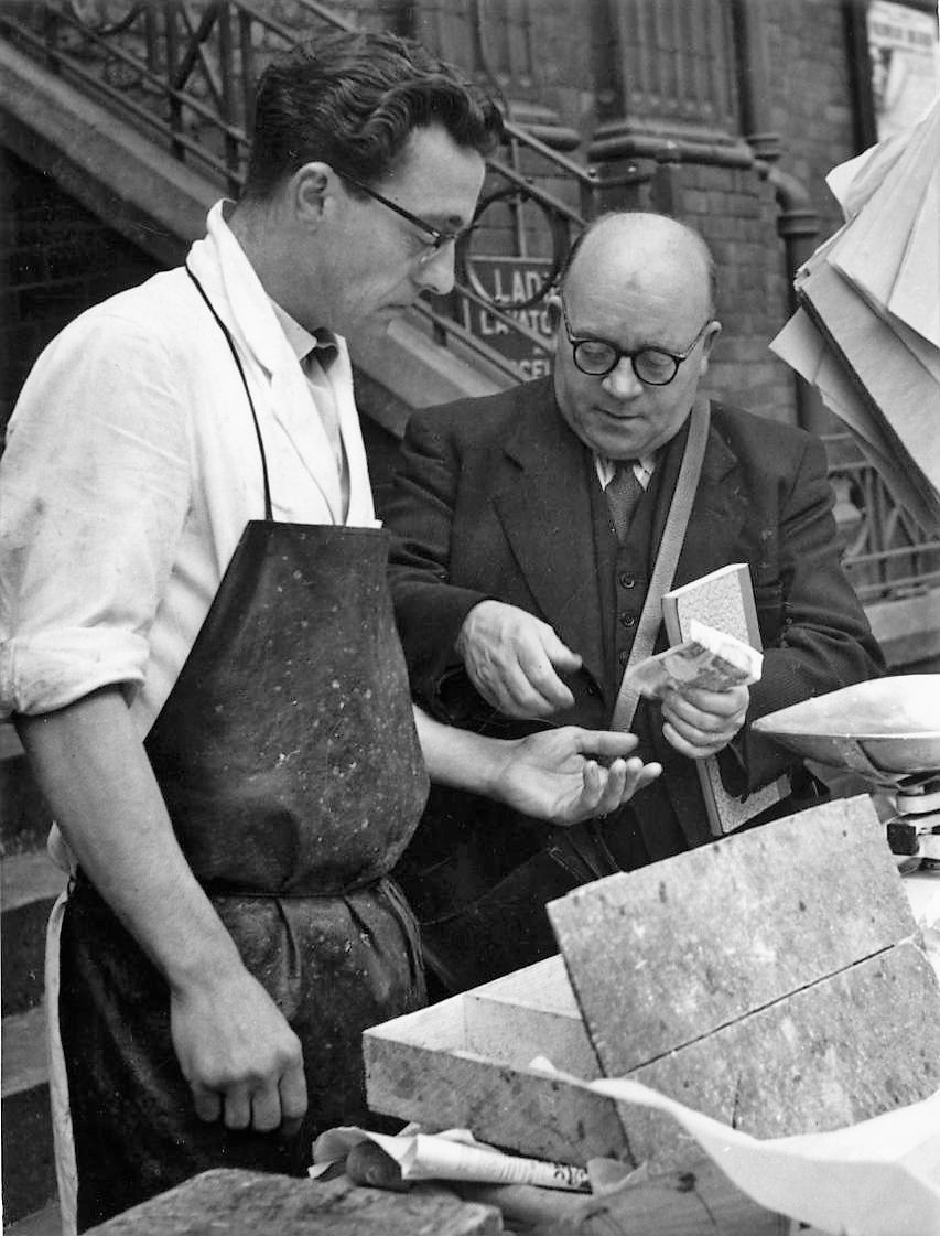One Day in Alltrincham Market 1956 (14) Altrincham Area Image Archive Ian Gee IG0480PHOTOr