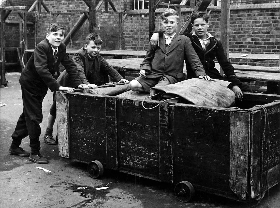 One Day in Alltrincham Market 1956 (29) Altrincham Area Image Archive Ian Gee IG0493PHOTOr
