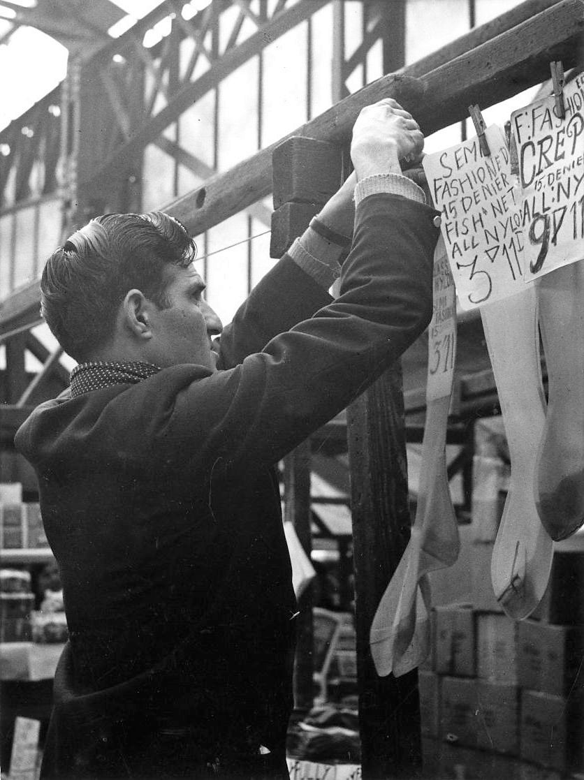 One Day in Alltrincham Market 1956 (5) Altrincham Area Image Archive Ian Gee IG0462PHOTOr