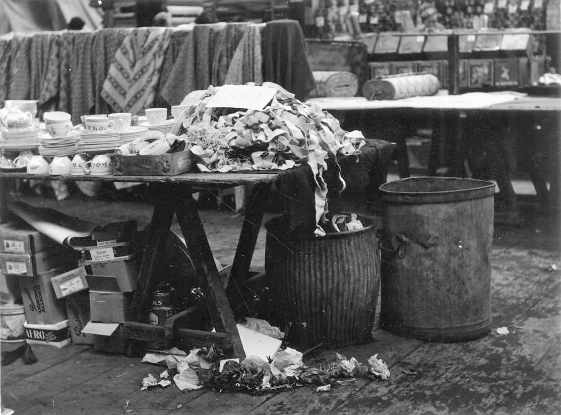 One Day in Alltrincham Market 1956 (6) Altrincham Area Image Archive Ian Gee IG0470PHOTOr