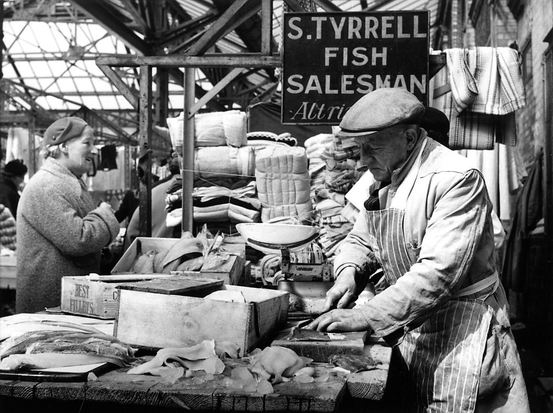 One Day in Alltrincham Market 1956 (9) Altrincham Area Image Archive Ian Gee IG0477PHOTOr